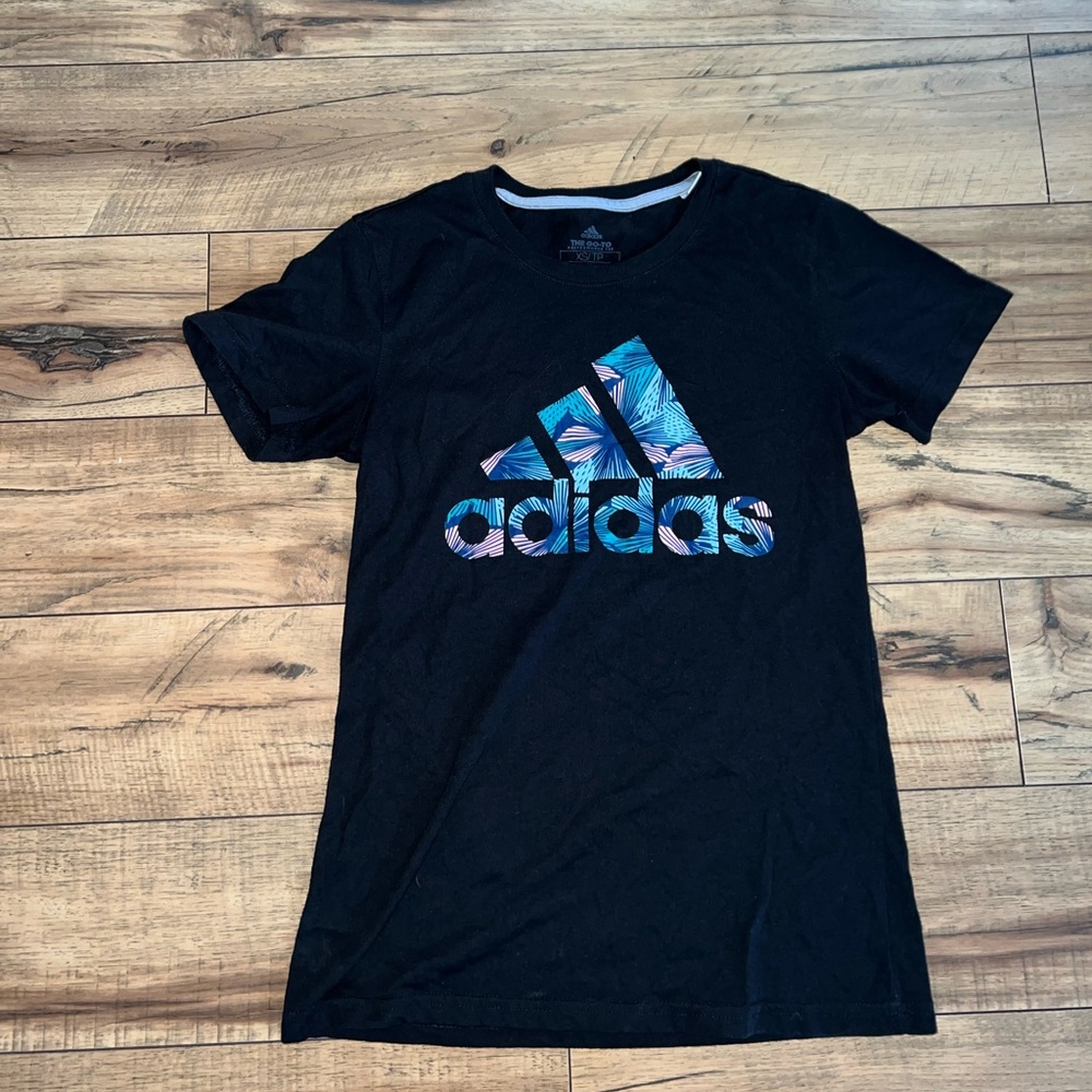 black adidas t-shirt
